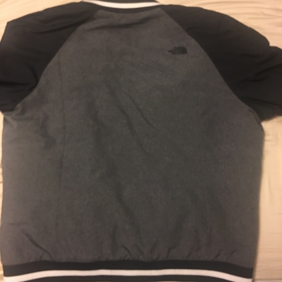Northface Bomber Jacket - Picture 4 of 4